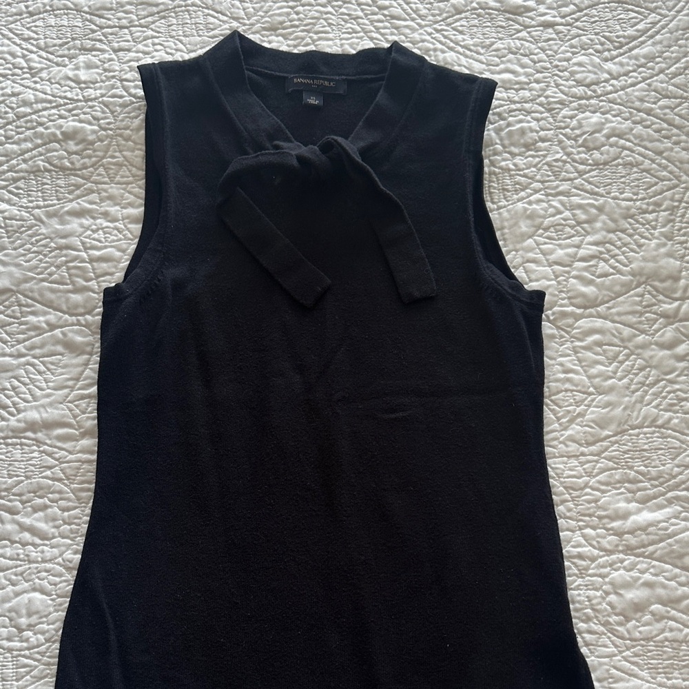 Banana Republic, XS, Black Sleeveless Top